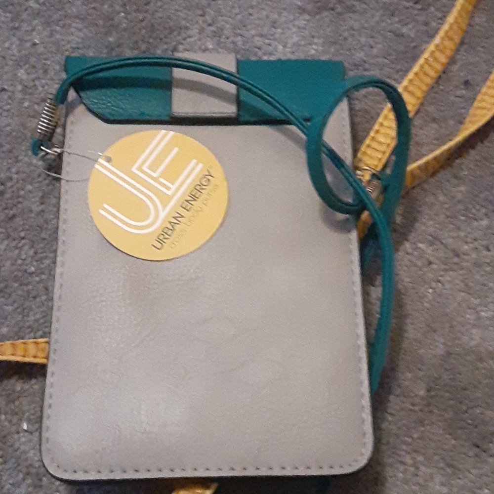 4 Cute Purses - image 7